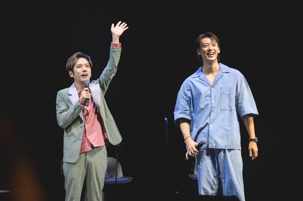 竹內涼真、二宮和也